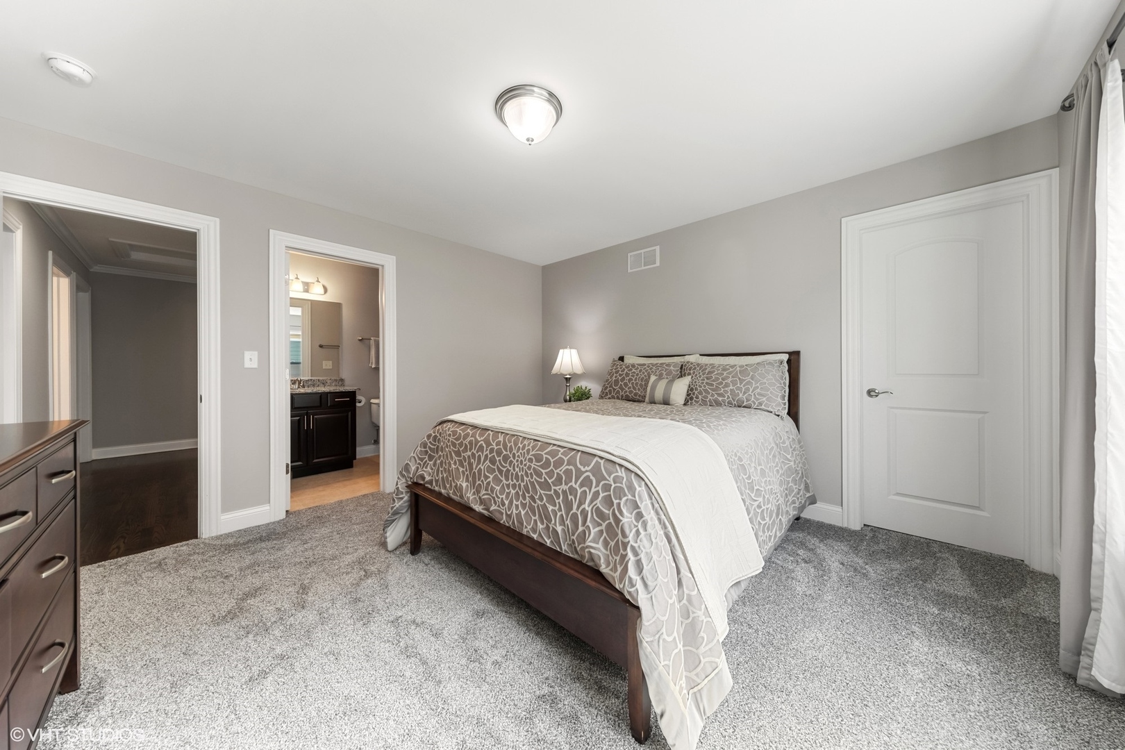 719 Jr Terrace Elmhurst, IL 60126 - Photo 16 of 22