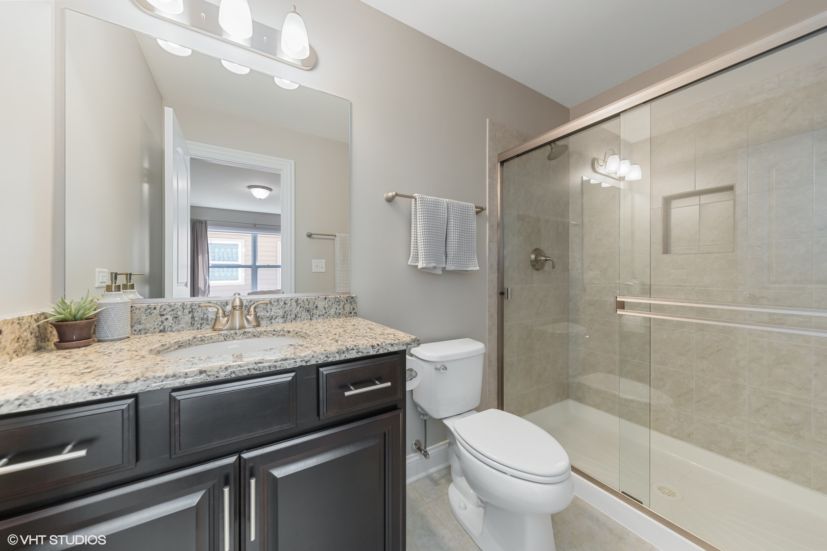 719 Jr Terrace Elmhurst, IL 60126 - Photo 17 of 22