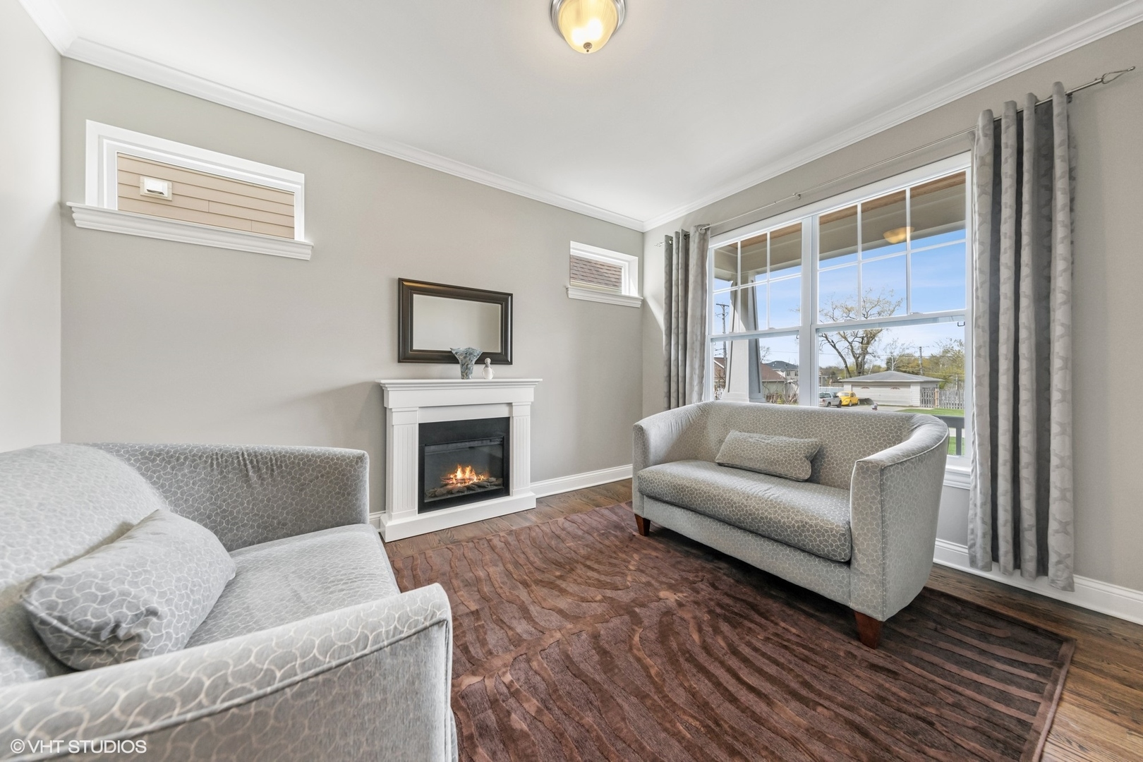 719 Jr Terrace Elmhurst, IL 60126 - Photo 3 of 22