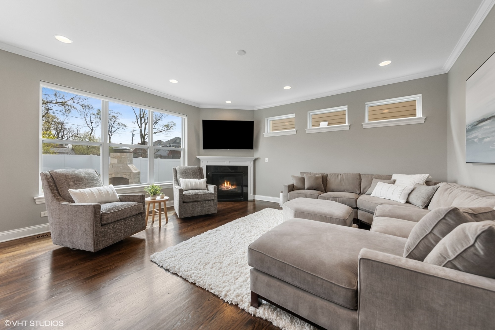 719 Jr Terrace Elmhurst, IL 60126 - Photo 5 of 22