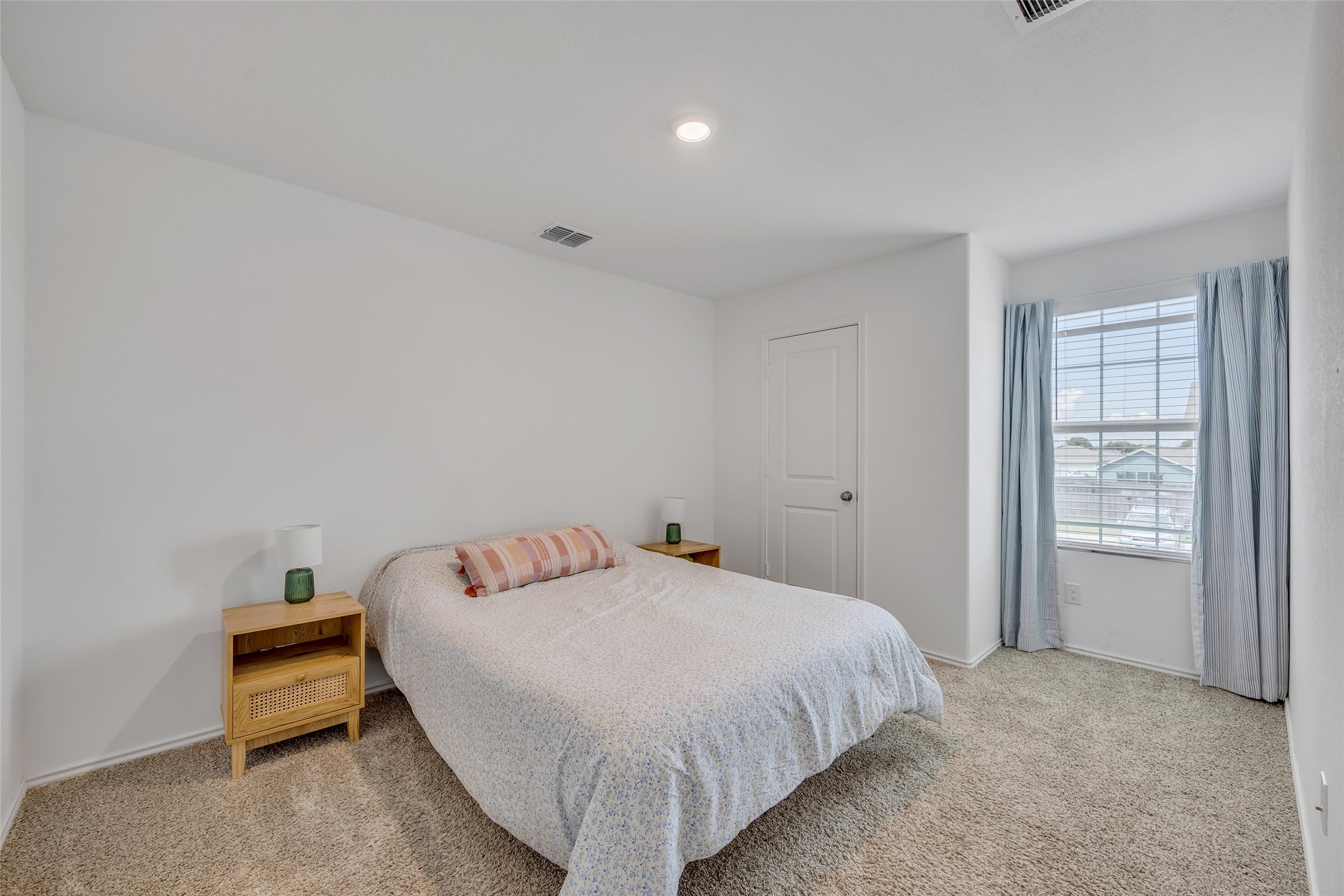 2406 Windrow Lane Lockhart, TX 78644 - Photo 20 of 27