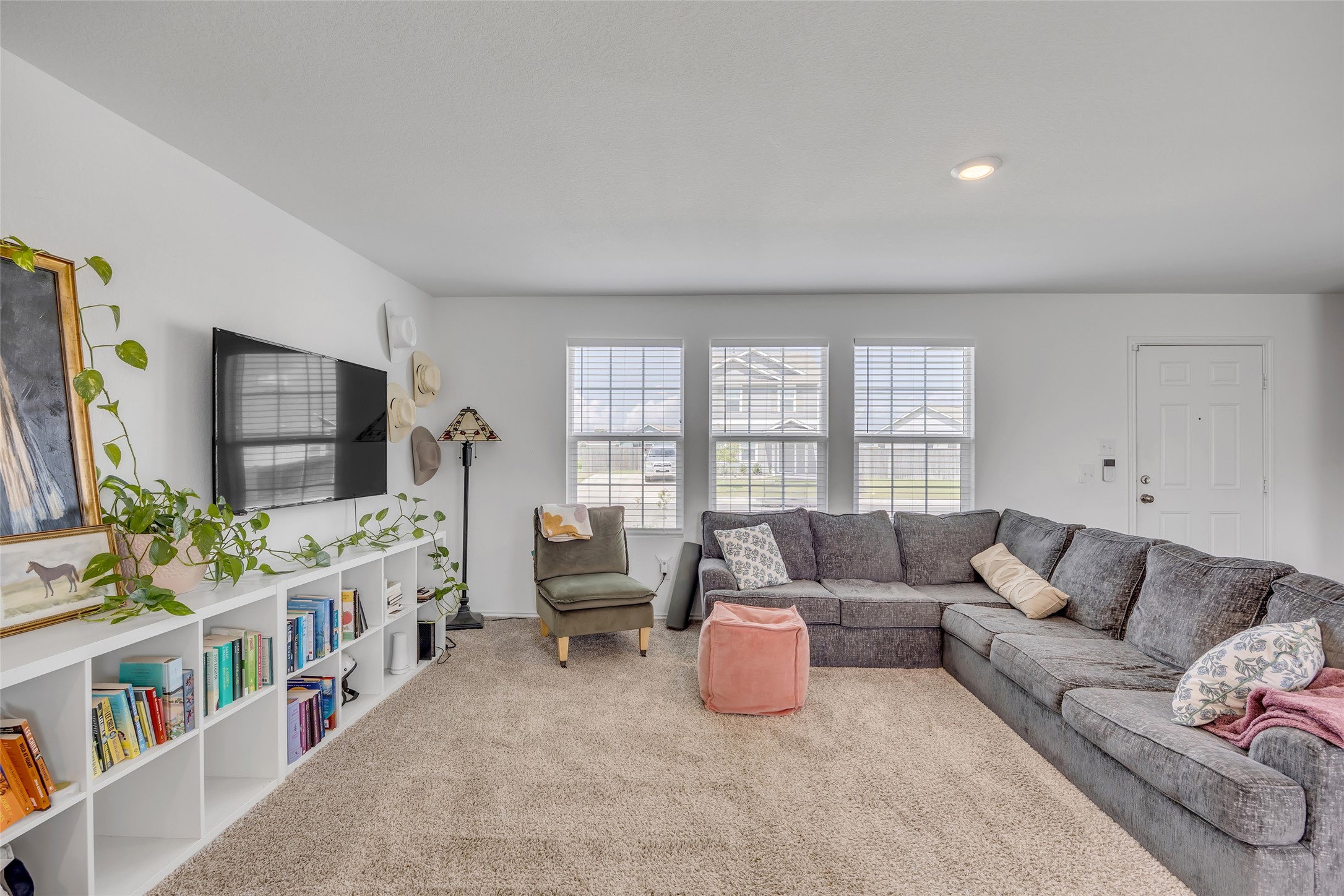 2406 Windrow Lane Lockhart, TX 78644 - Photo 5 of 27