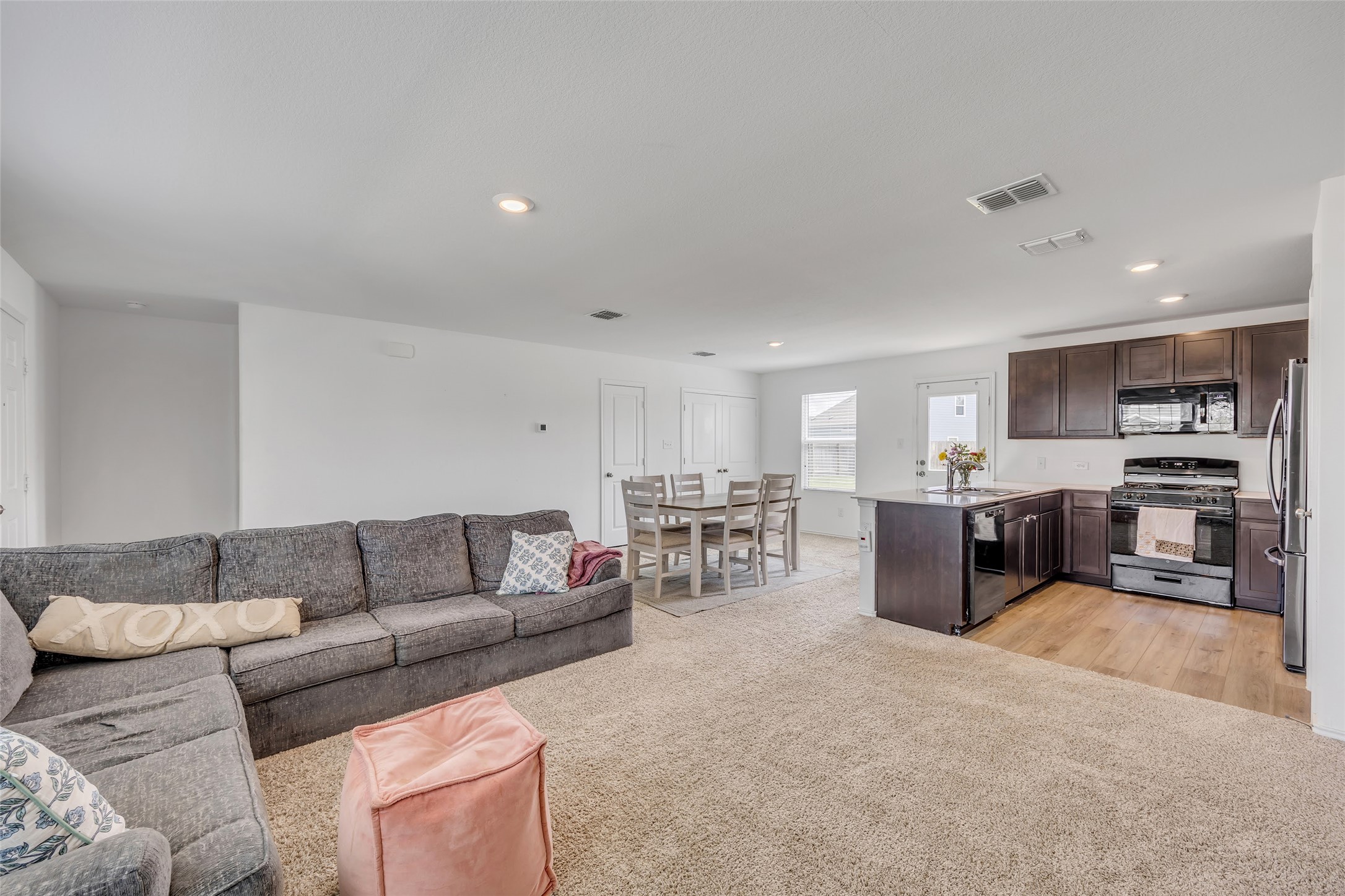 2406 Windrow Lane Lockhart, TX 78644 - Photo 9 of 27