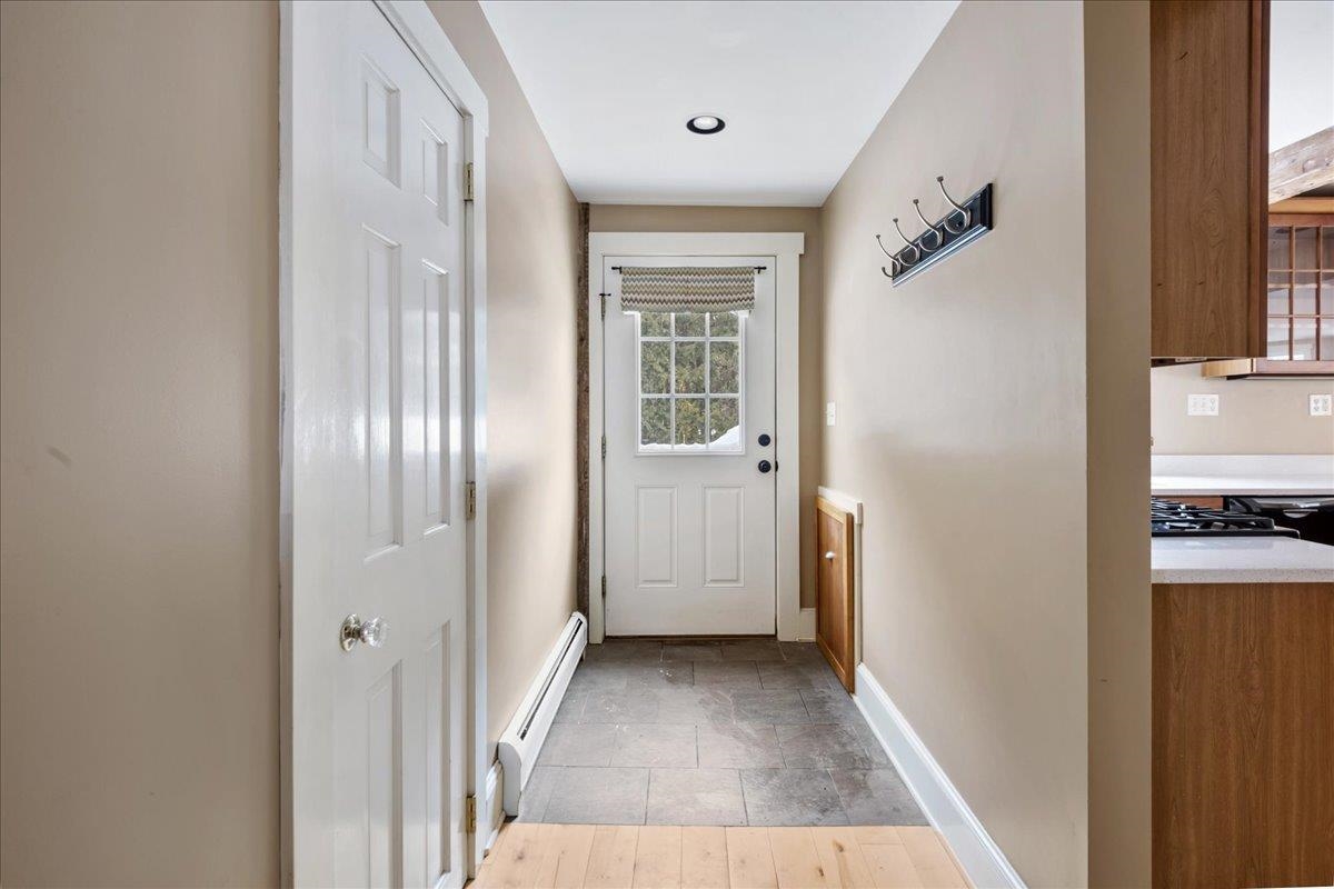 128 3 Mile Bridge Road Middlesex, VT 05602 - Photo 19 of 48