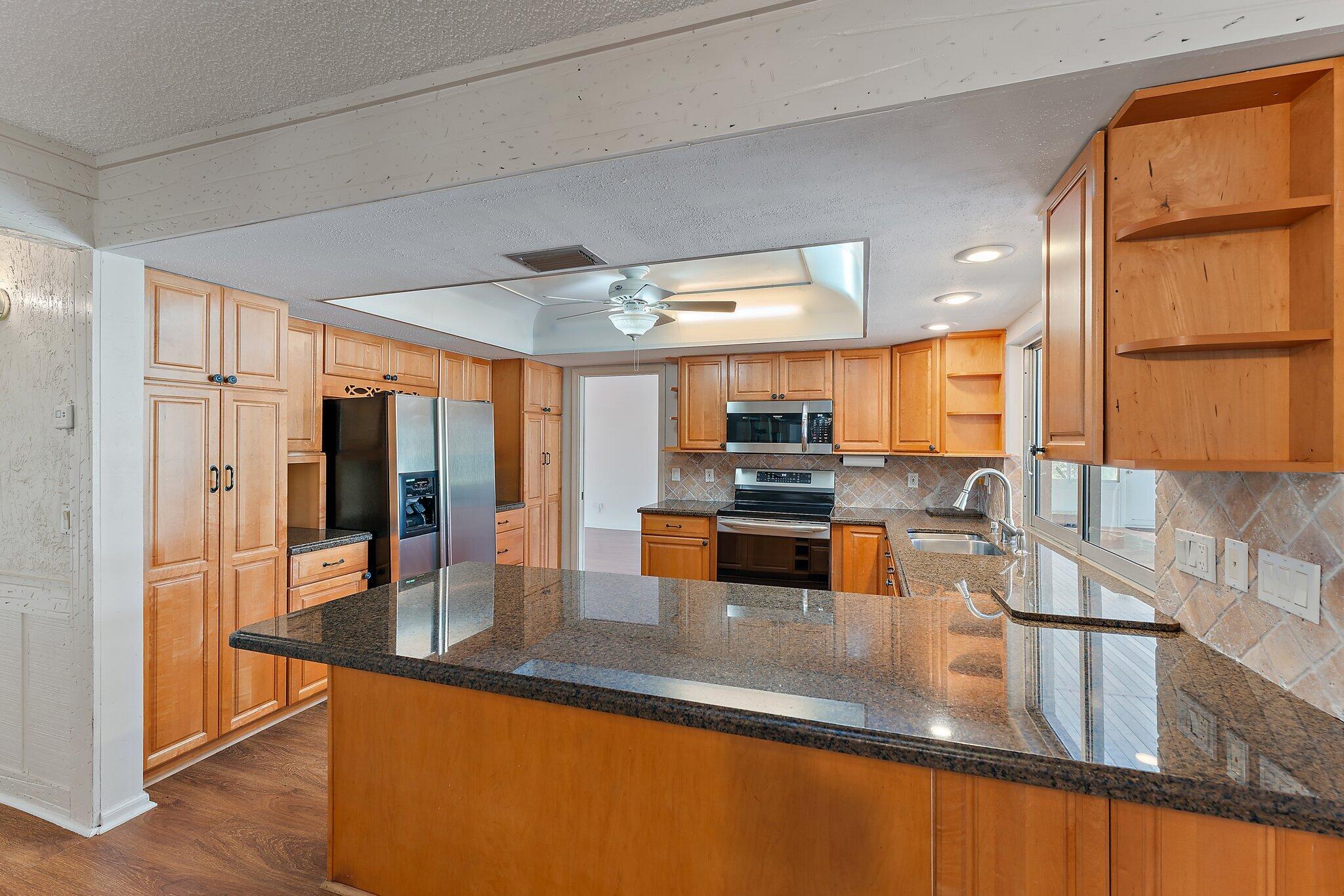 12867 Packwood Road North Palm Beach, FL 33408 - Photo 14 of 30 Kitchen