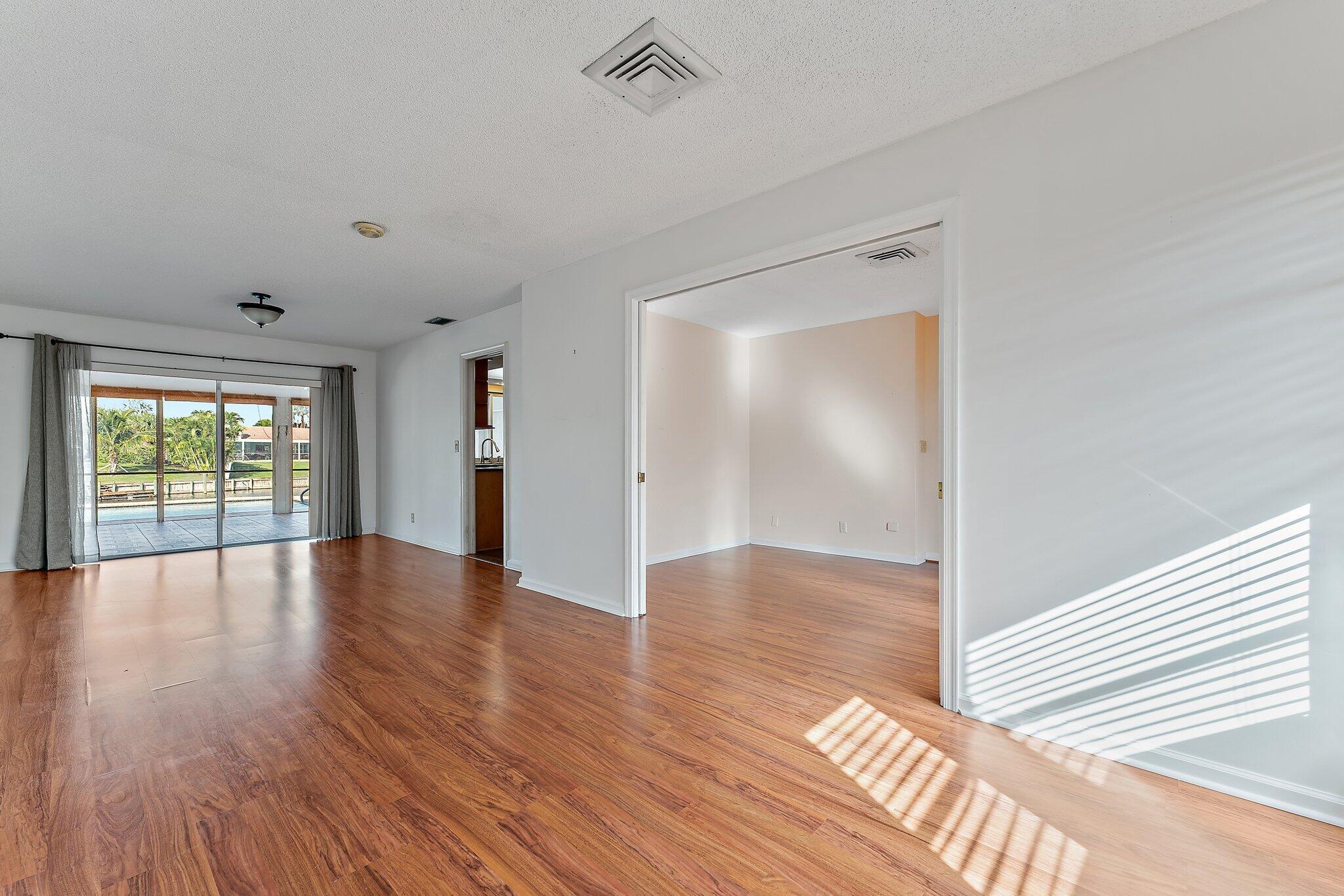 12867 Packwood Road North Palm Beach, FL 33408 - Photo 23 of 30 Living Room 2/Dining Room