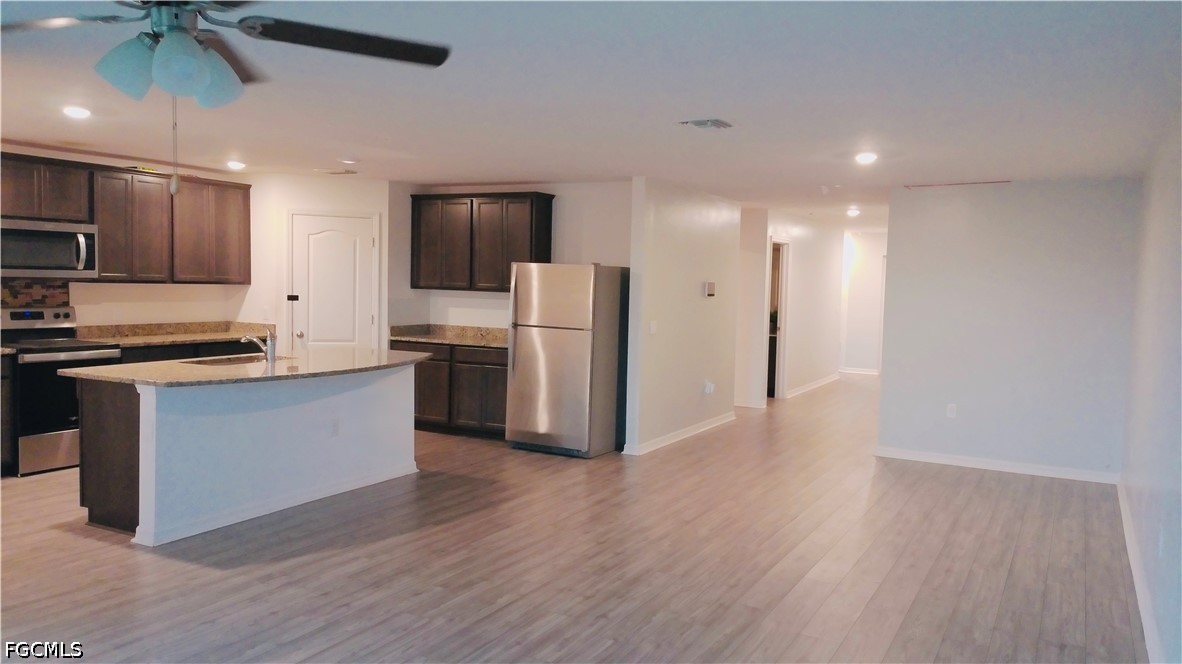 244 Loadstar Street Fort Myers, FL 33913 - Photo 14 of 46