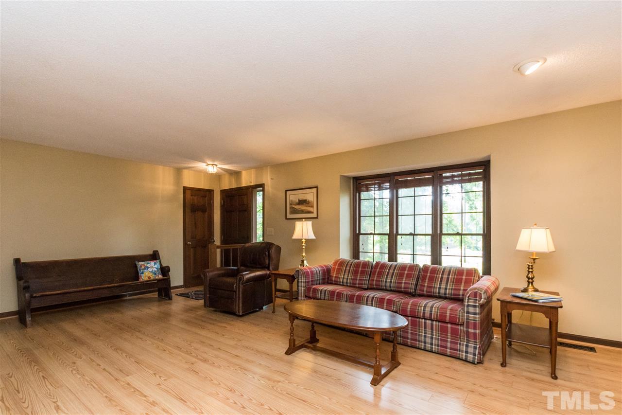 7720 Secluded Acres Road Apex, NC 27523 - Photo 4 of 17 Gallery Image 4