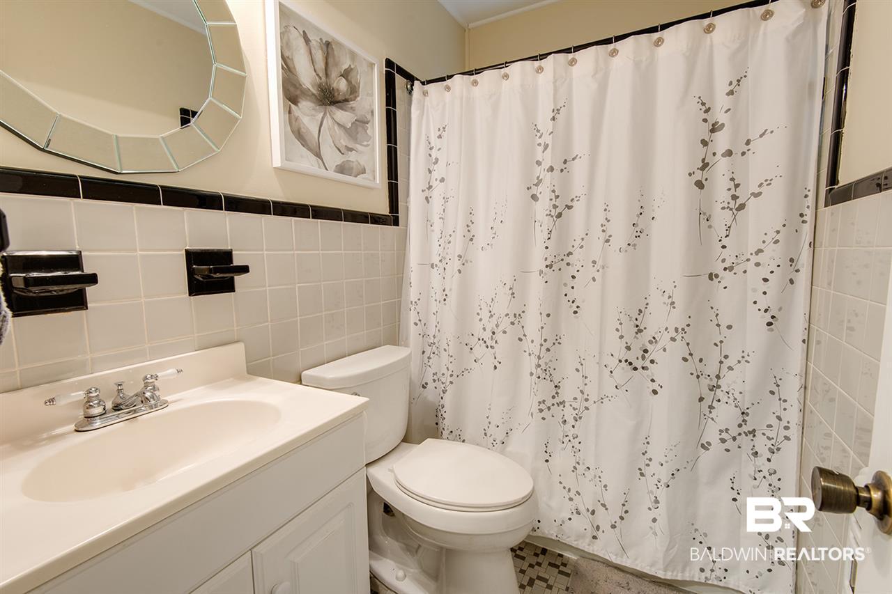 414 South Section Street Fairhope, AL 36532 - Photo 22 of 33