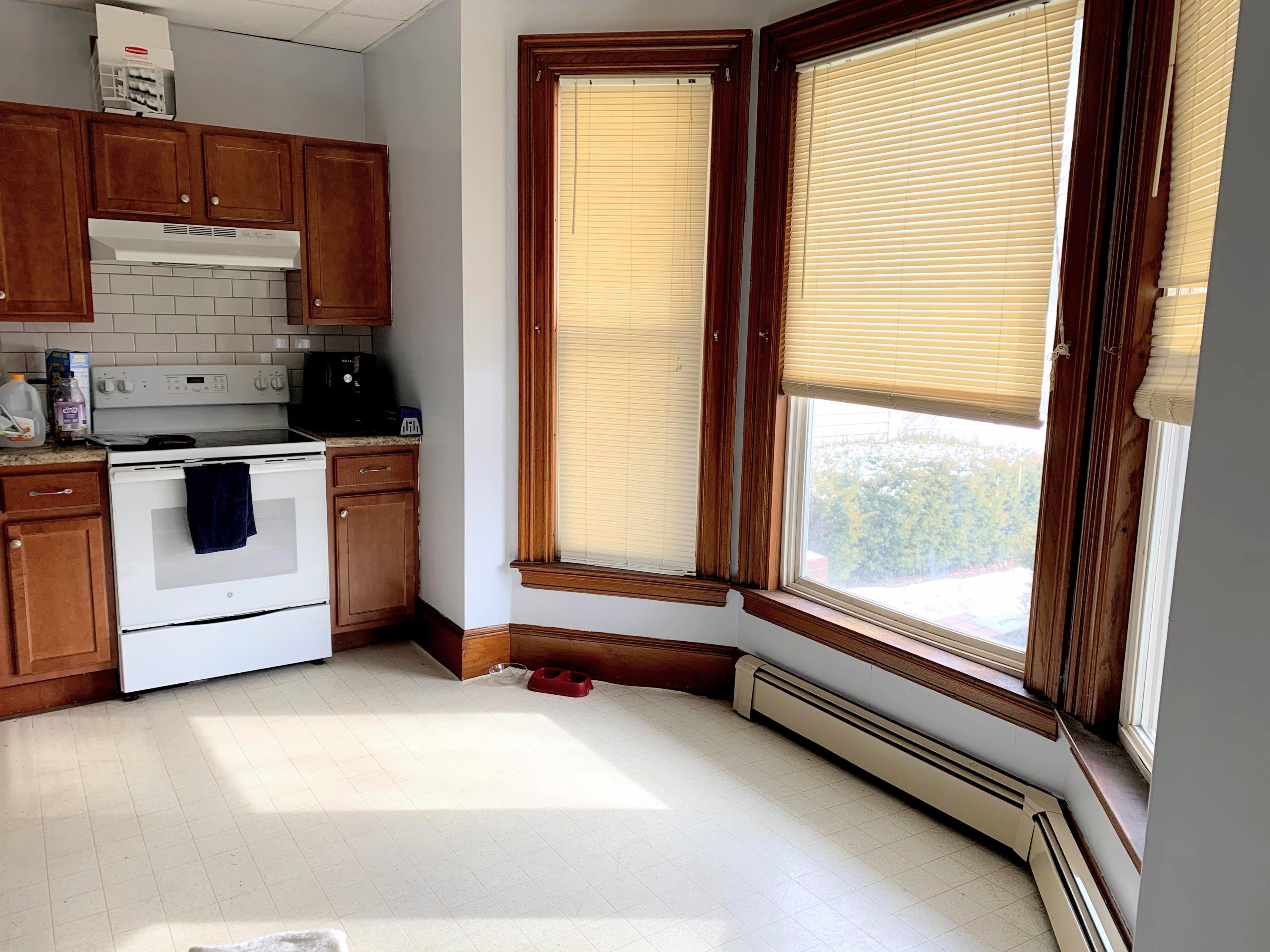 566 Main Street Springvale, ME 04083 - Photo 20 of 27 Unit B-Dining Area