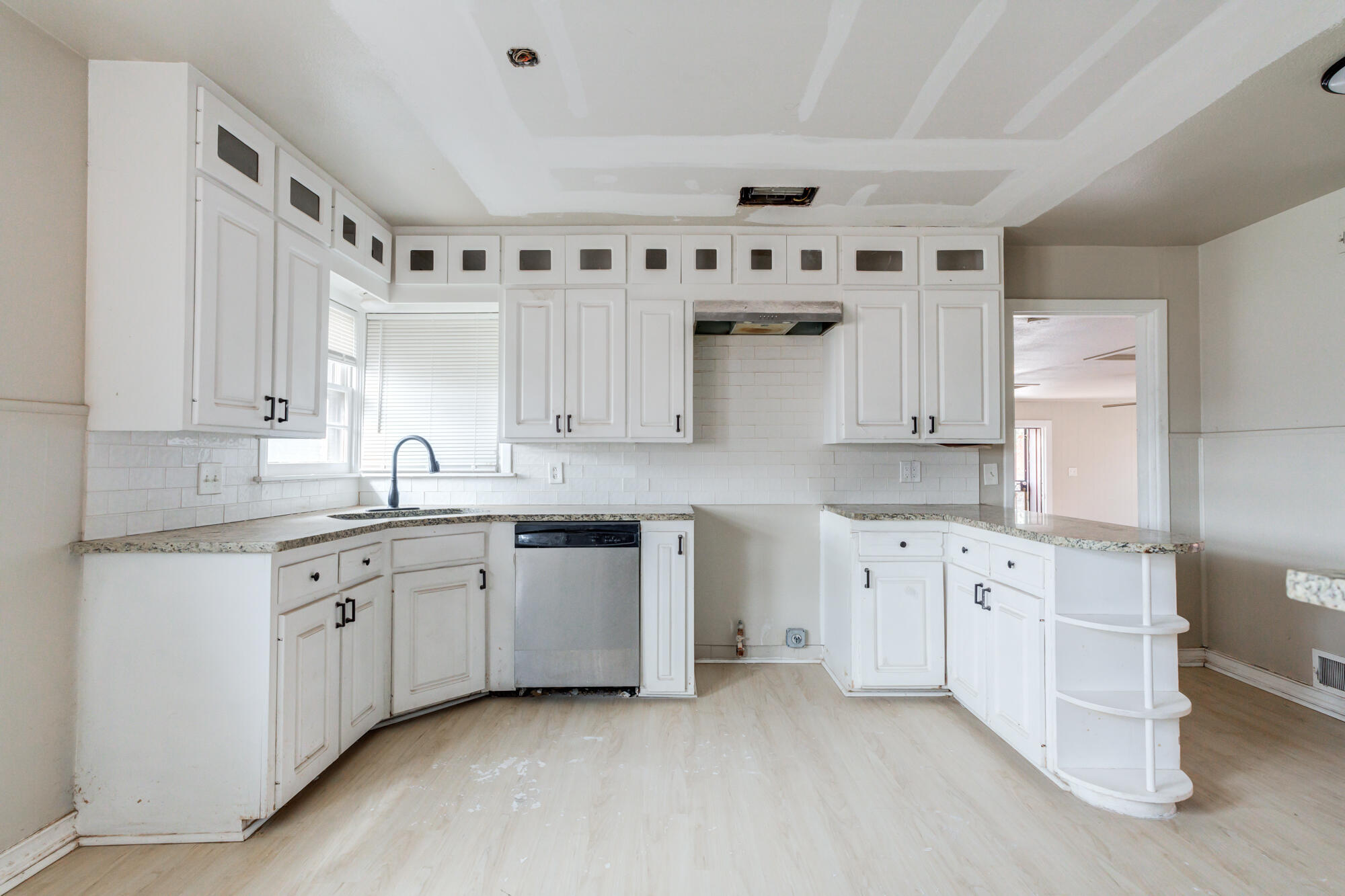 2213 33rd Street Lubbock, TX 79411 - Photo 18 of 45 DSC07541_2_3_4_5