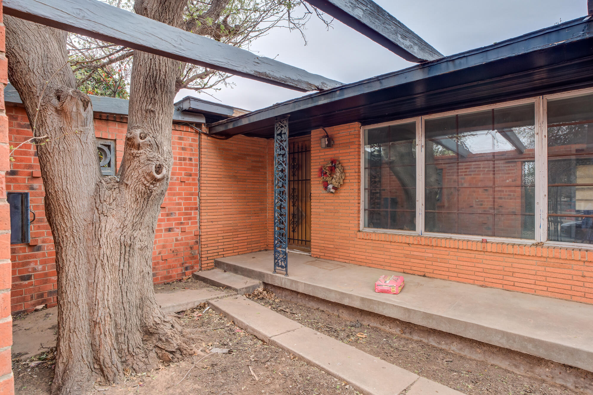 2213 33rd Street Lubbock, TX 79411 - Photo 4 of 45 DSC07641_2_3_4_5