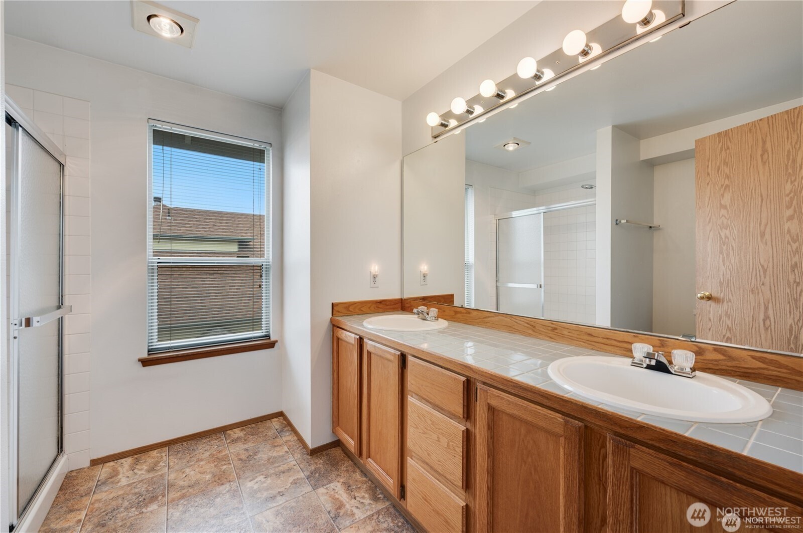 3832 46th Avenue Northeast Tacoma, WA 98422 - Photo 16 of 29