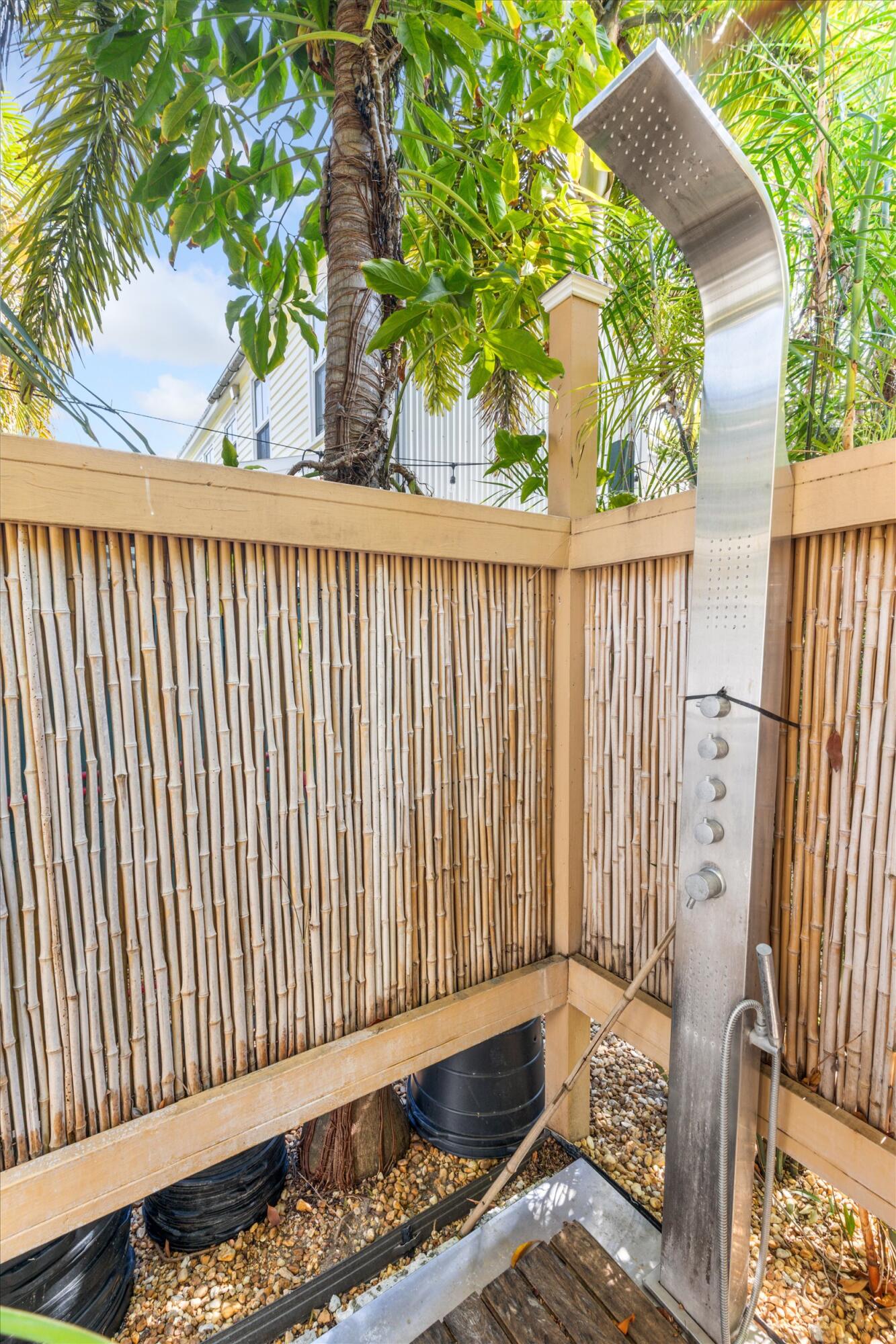 1117 South Street Key West, FL 33040 - Photo 51 of 65 52-052