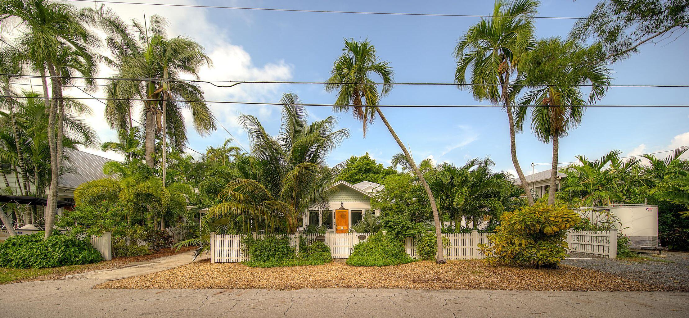 1117 South Street Key West, FL 33040 - Photo 64 of 65 Front