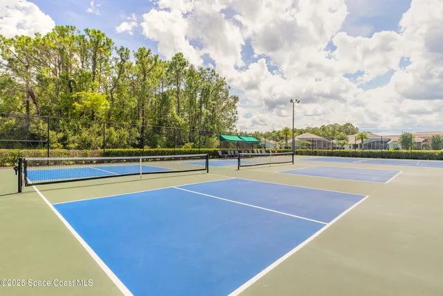 a view of a tennis court