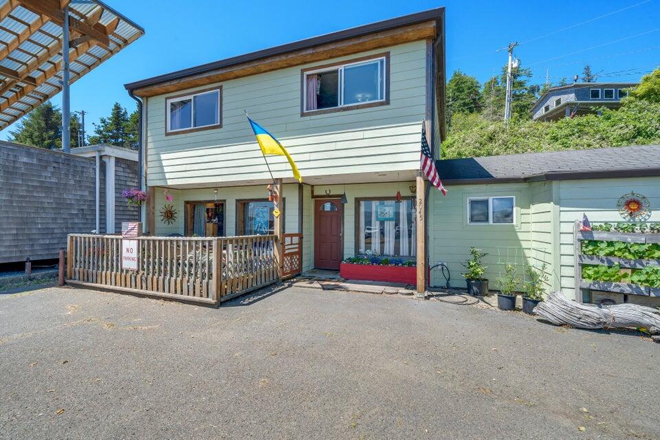 2045 Netarts Bay Road Tillamook, OR 97141 - Photo 4 of 41 Unit 1