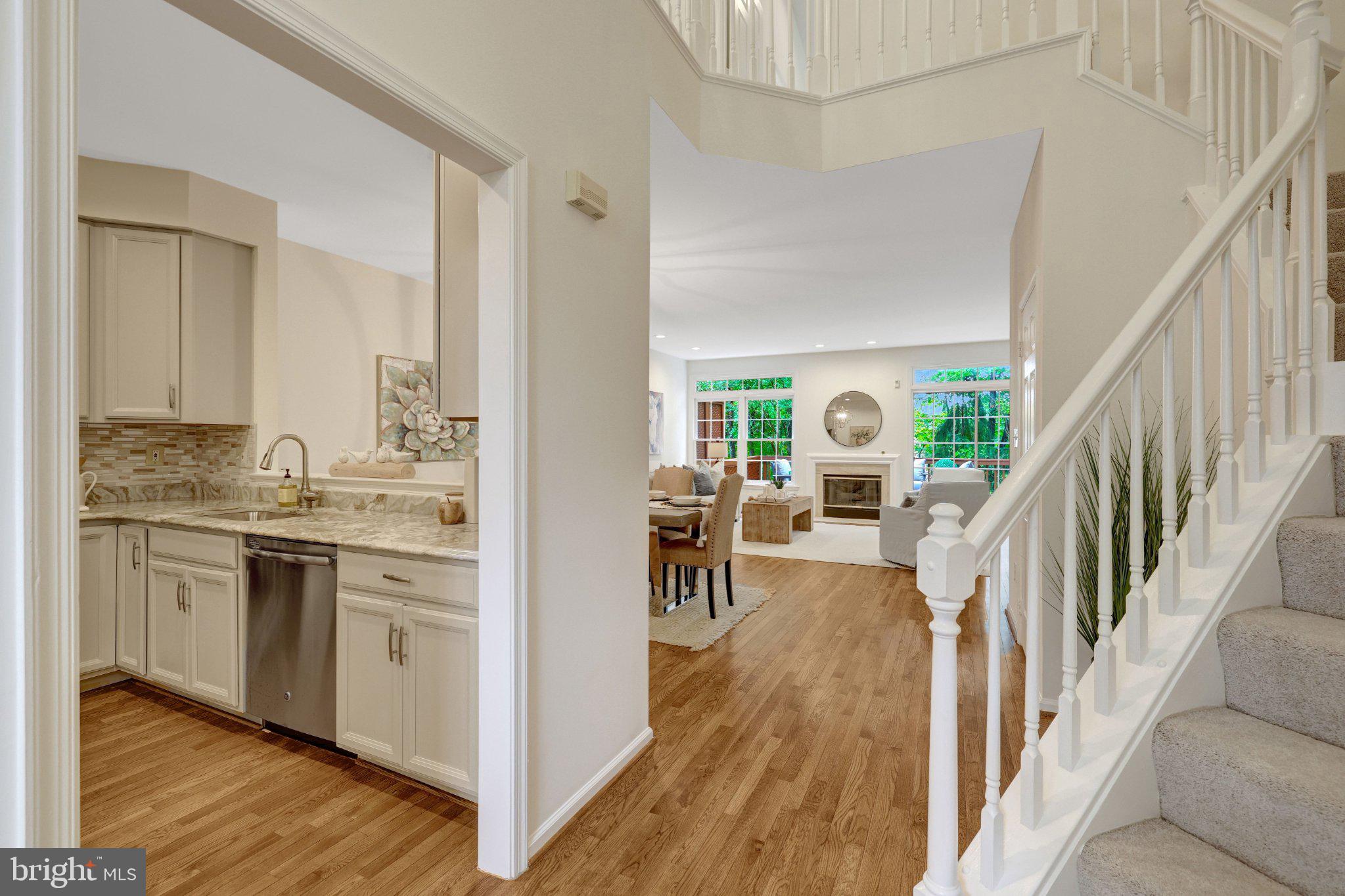 1258 Woodbrook Court Reston, VA 20194 - Photo 5 of 56 Main-Level Hallway