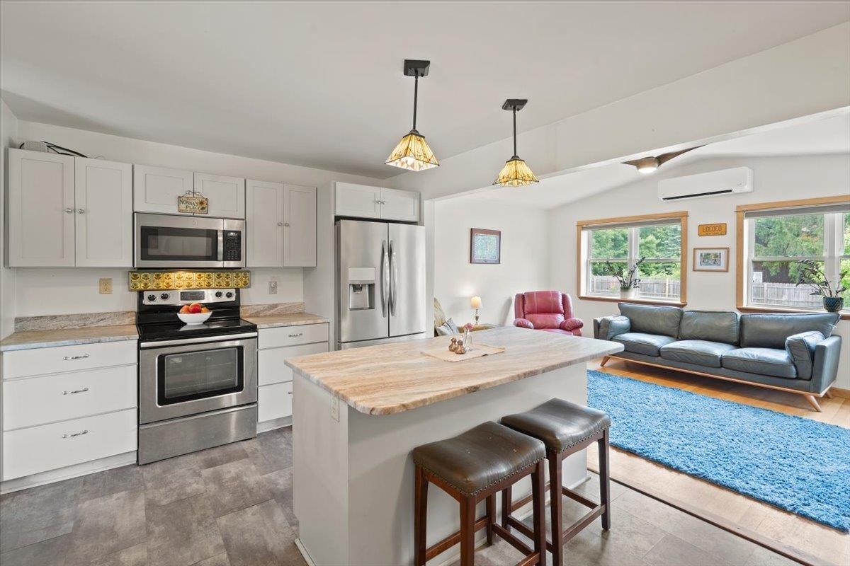 48 Meadow Road Milton, VT 05468 - Photo 8 of 59