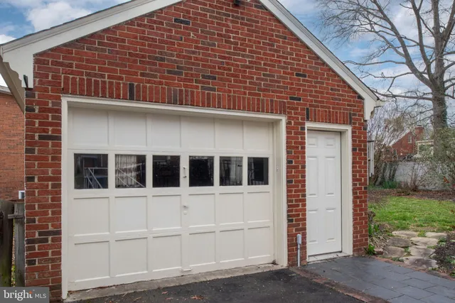 $749,900 | 1504 Augustine Avenue, Fredericksburg, VA 22401