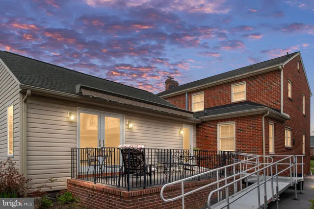 $749,900 | 1504 Augustine Avenue, Fredericksburg, VA 22401