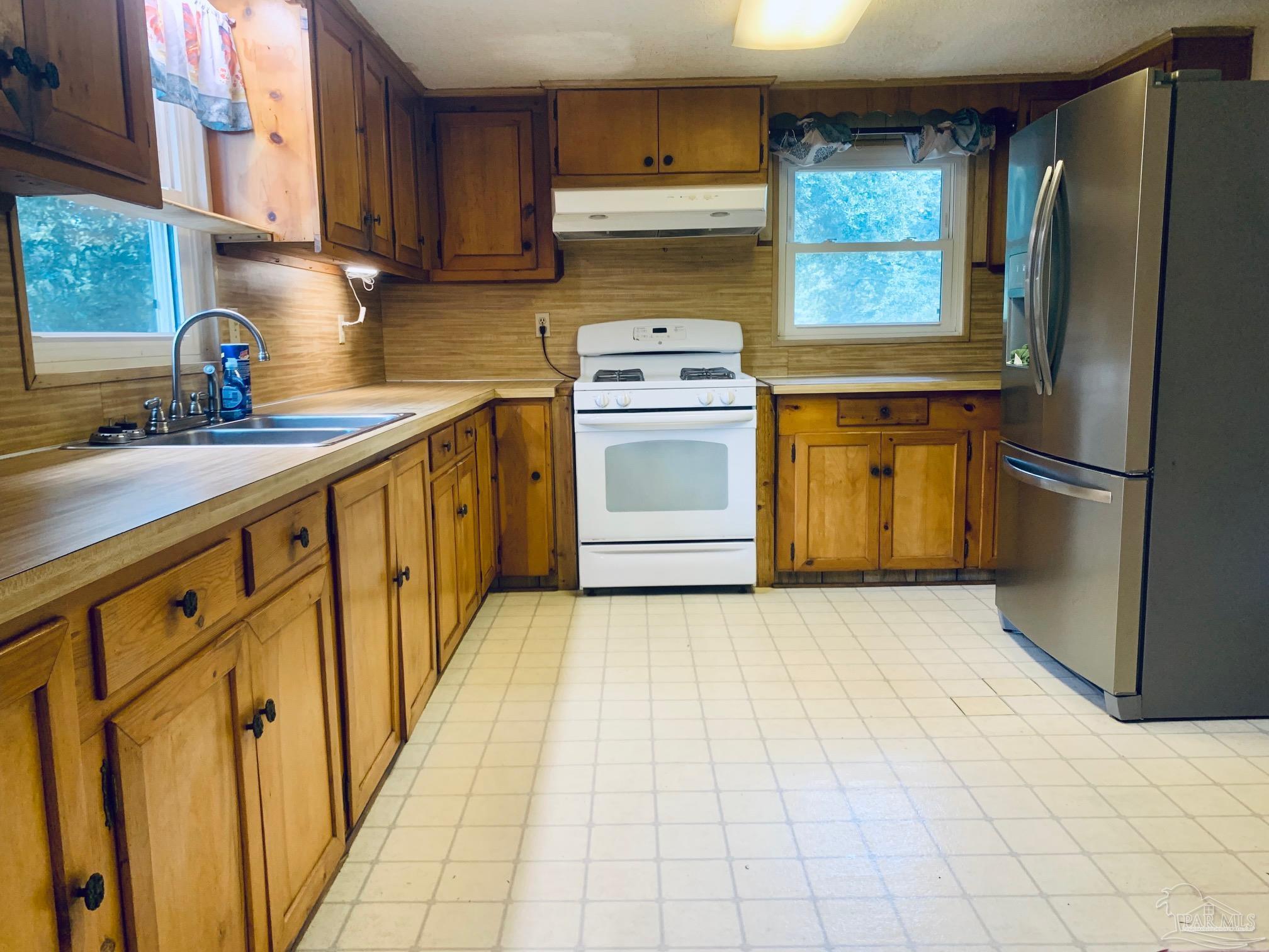 4236 Melton Road Milton, FL 32583 - Photo 3 of 12