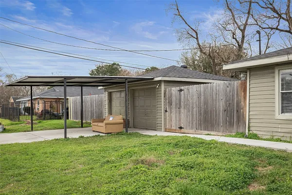 $2,250 | 5303 Heatherbrook Drive, Houston, TX 77045