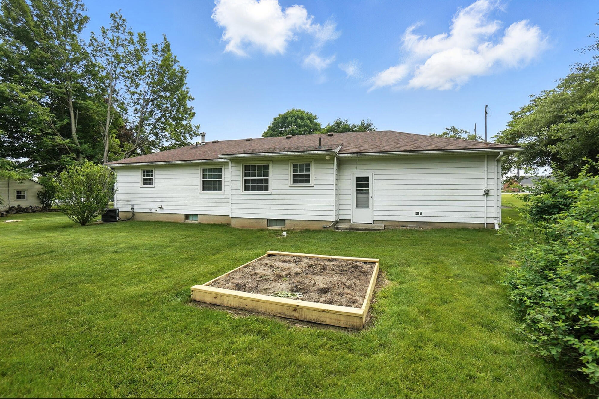 3211 Derr Road Springfield, OH 45503 - Photo 36 of 41
