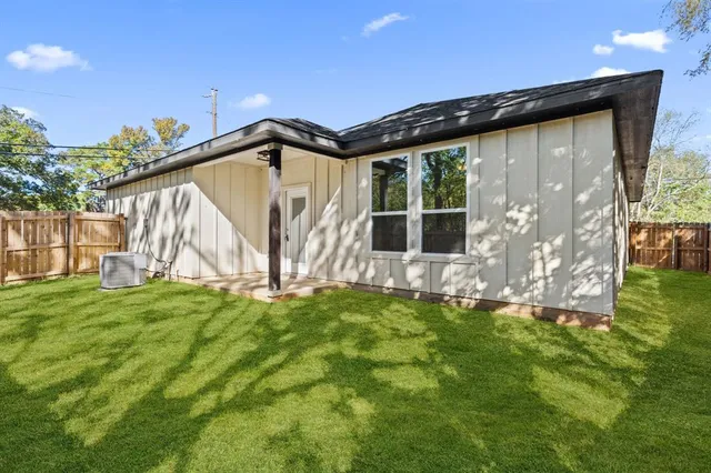 $1,945 | 150 Bandera Circle, Payne Springs, TX 75156