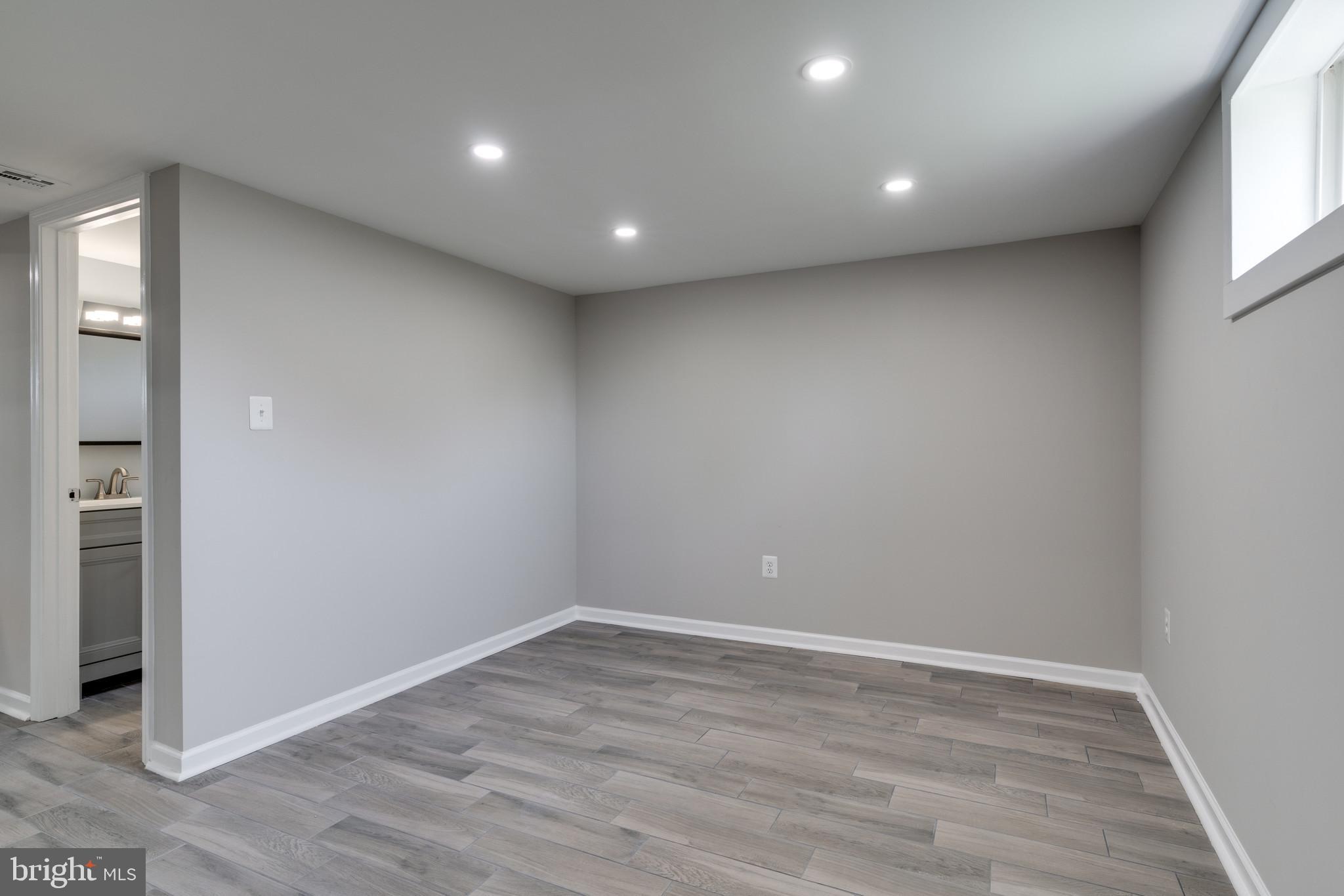 4909 Whitfield Chapel Road Lanham, MD 20706 - Photo 24 of 51 Gallery Image 24