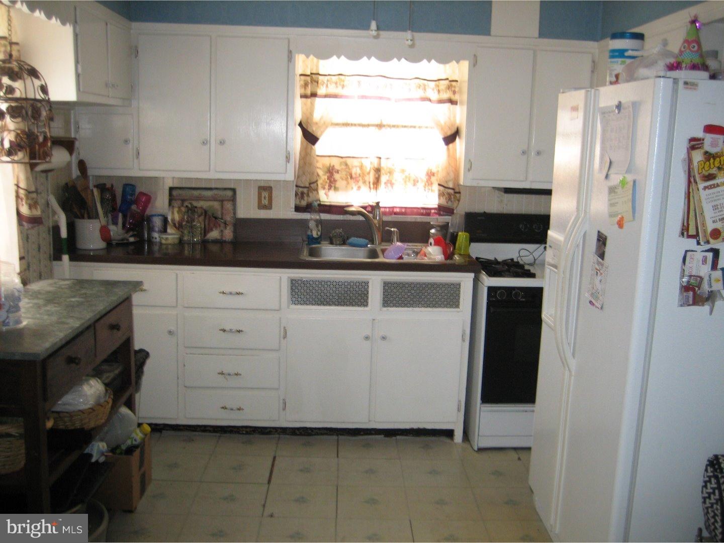 164 Reed Avenue Trenton, NJ 08610 - Photo 2 of 16 Kitchen
