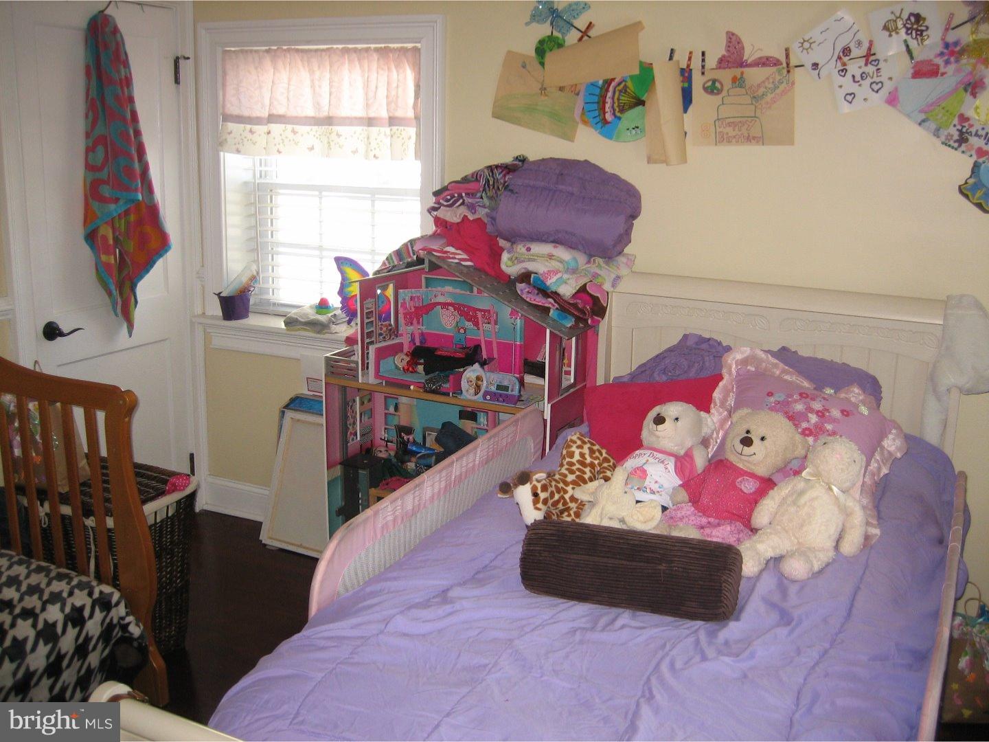 164 Reed Avenue Trenton, NJ 08610 - Photo 5 of 16 Bedroom 2