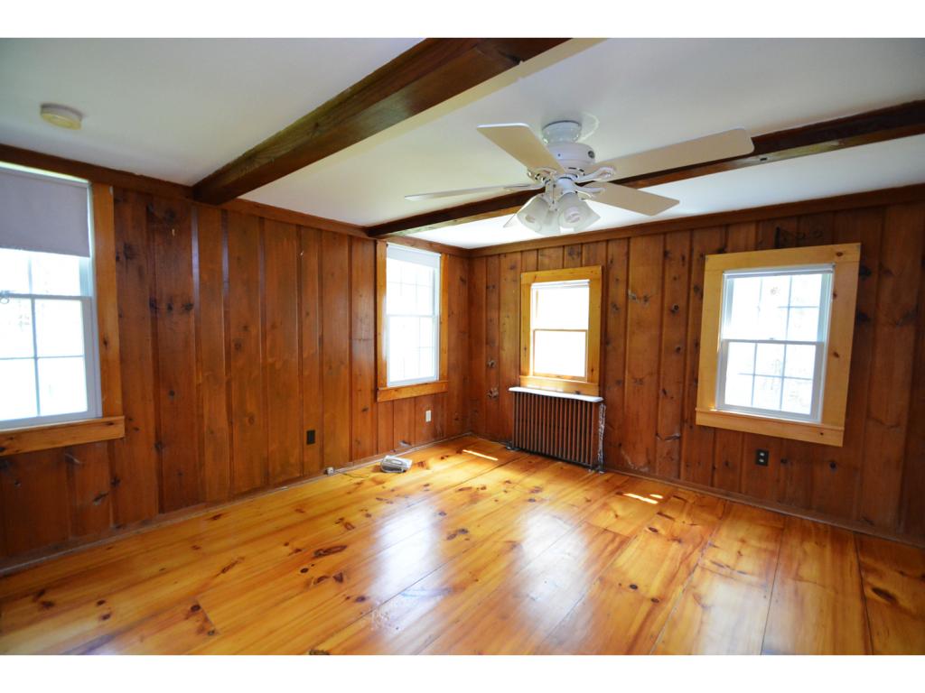 193 Hall Road Barrington, NH 03825 - Photo 11 of 36