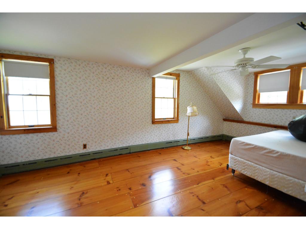 193 Hall Road Barrington, NH 03825 - Photo 24 of 36