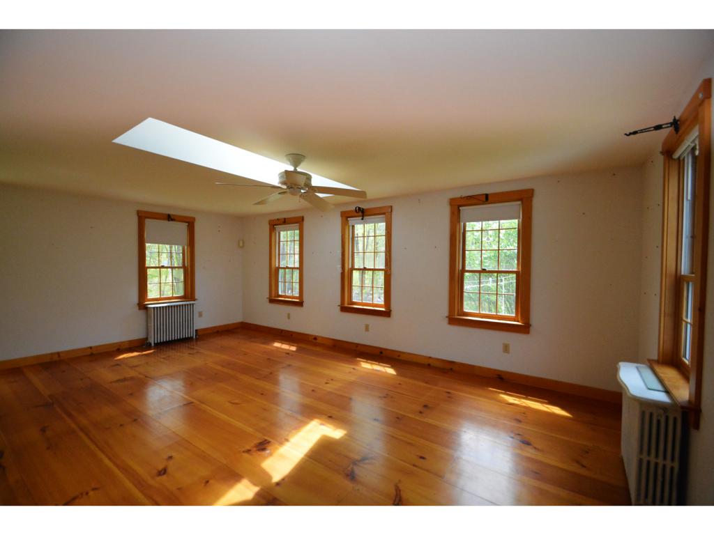 193 Hall Road Barrington, NH 03825 - Photo 10 of 36
