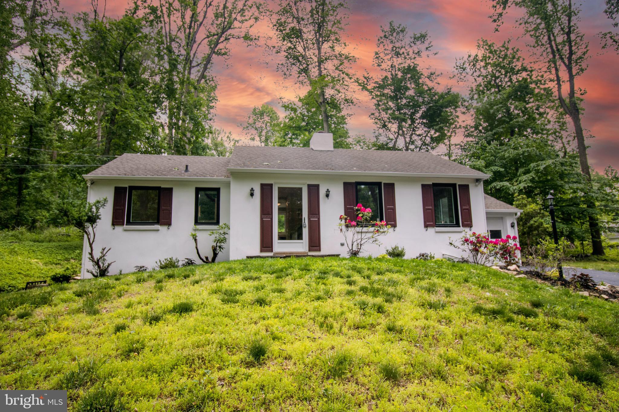 402 Worthington Road Chester Springs, PA 19425 - Photo 3 of 37 Gallery Image 3