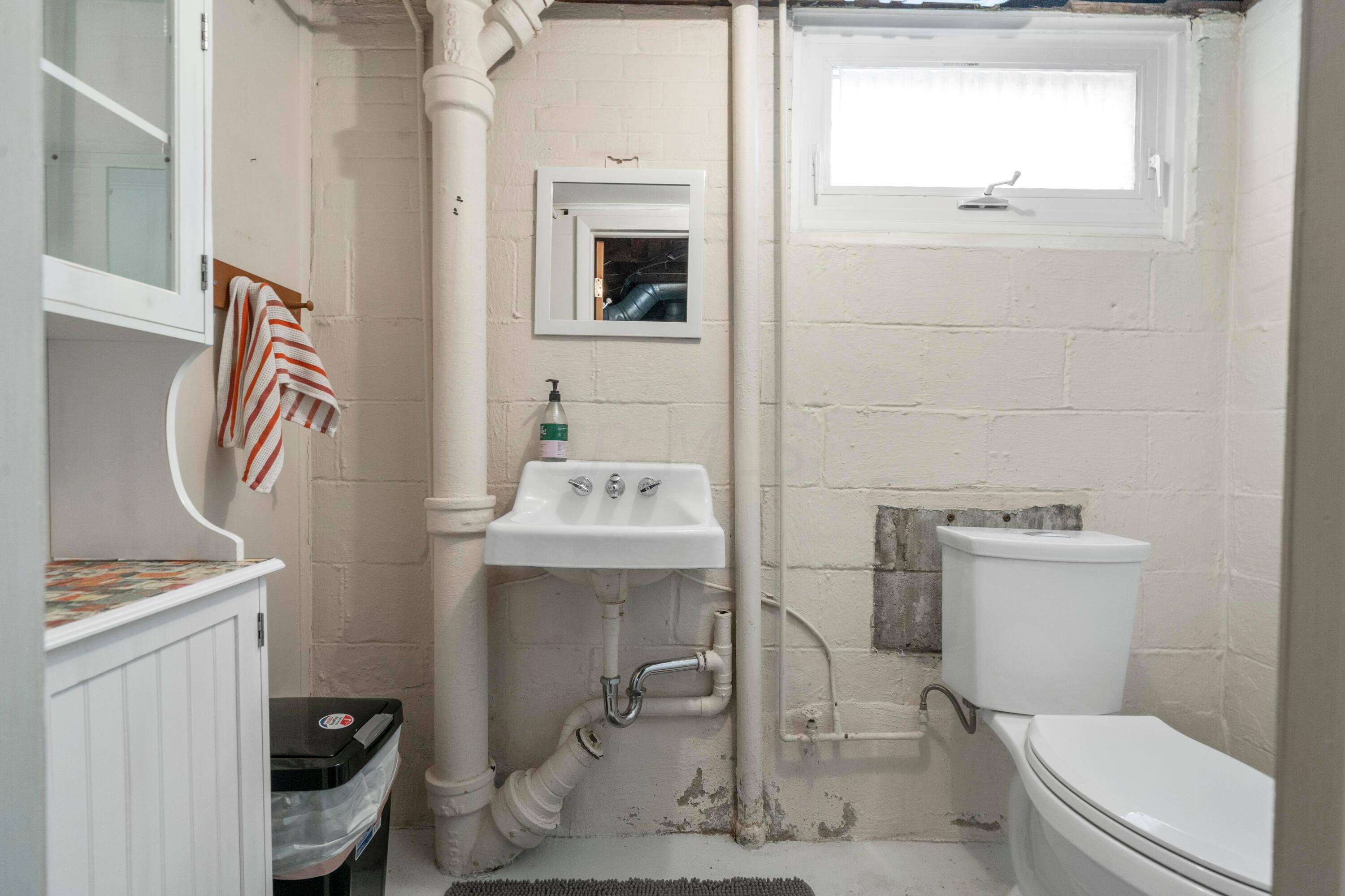859 South Remington Road Bexley, OH 43209 - Photo 53 of 64 DSC05935