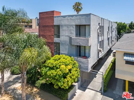 $3,500,000 | 922 North Hudson Avenue, Los Angeles, CA 90038