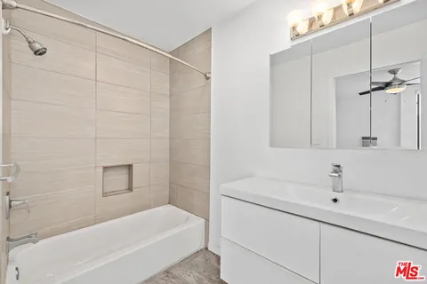 $3,500,000 | 922 North Hudson Avenue, Los Angeles, CA 90038