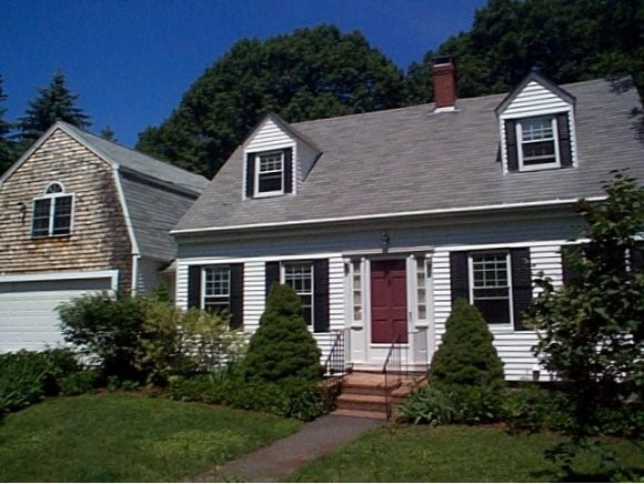 44 Cliff Road Portsmouth, NH 03801 - Photo 1 of 1 Gallery Image 1