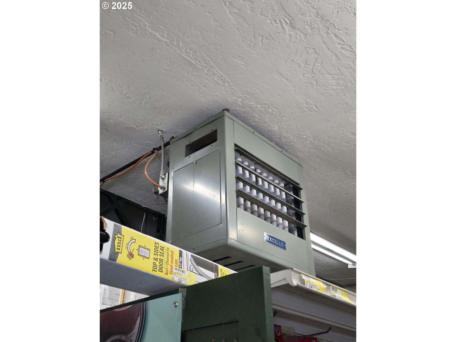 206 South Main Street Union, OR 97883 - Photo 15 of 37 a view of staircase