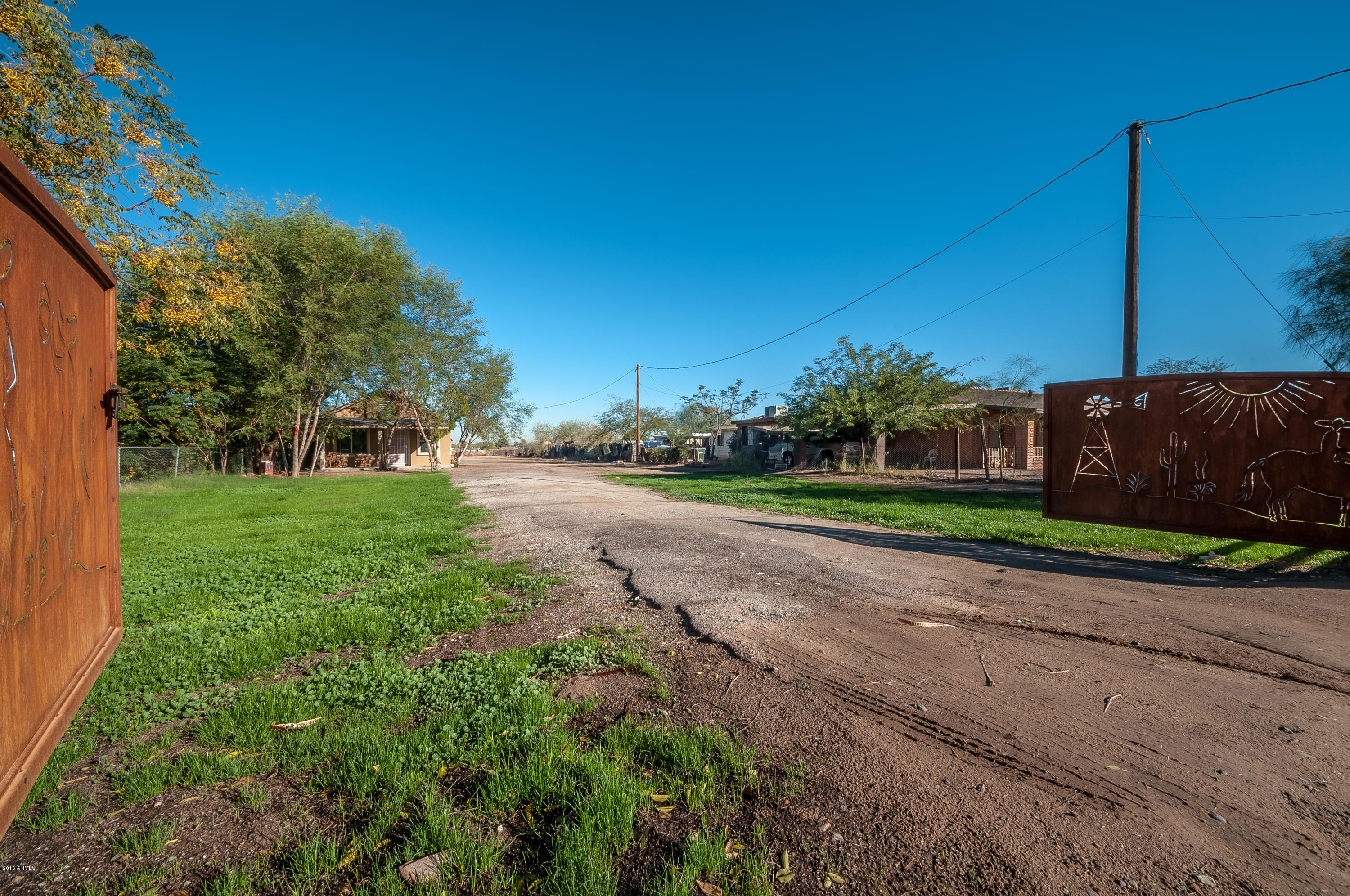 816 East Roeser Road Phoenix, AZ 85040 - Photo 11 of 28 DSC_7166-HDR