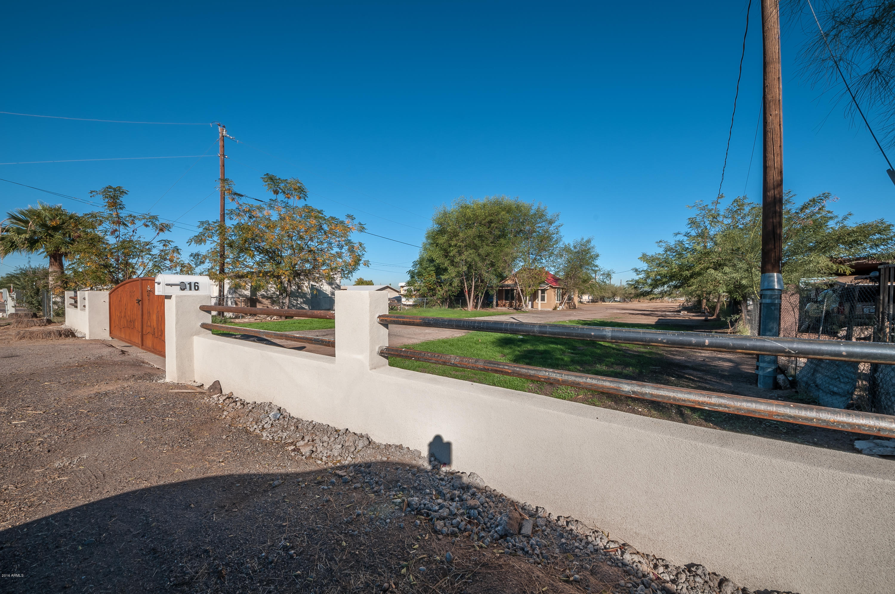 816 East Roeser Road Phoenix, AZ 85040 - Photo 14 of 28 DSC_7184-HDR