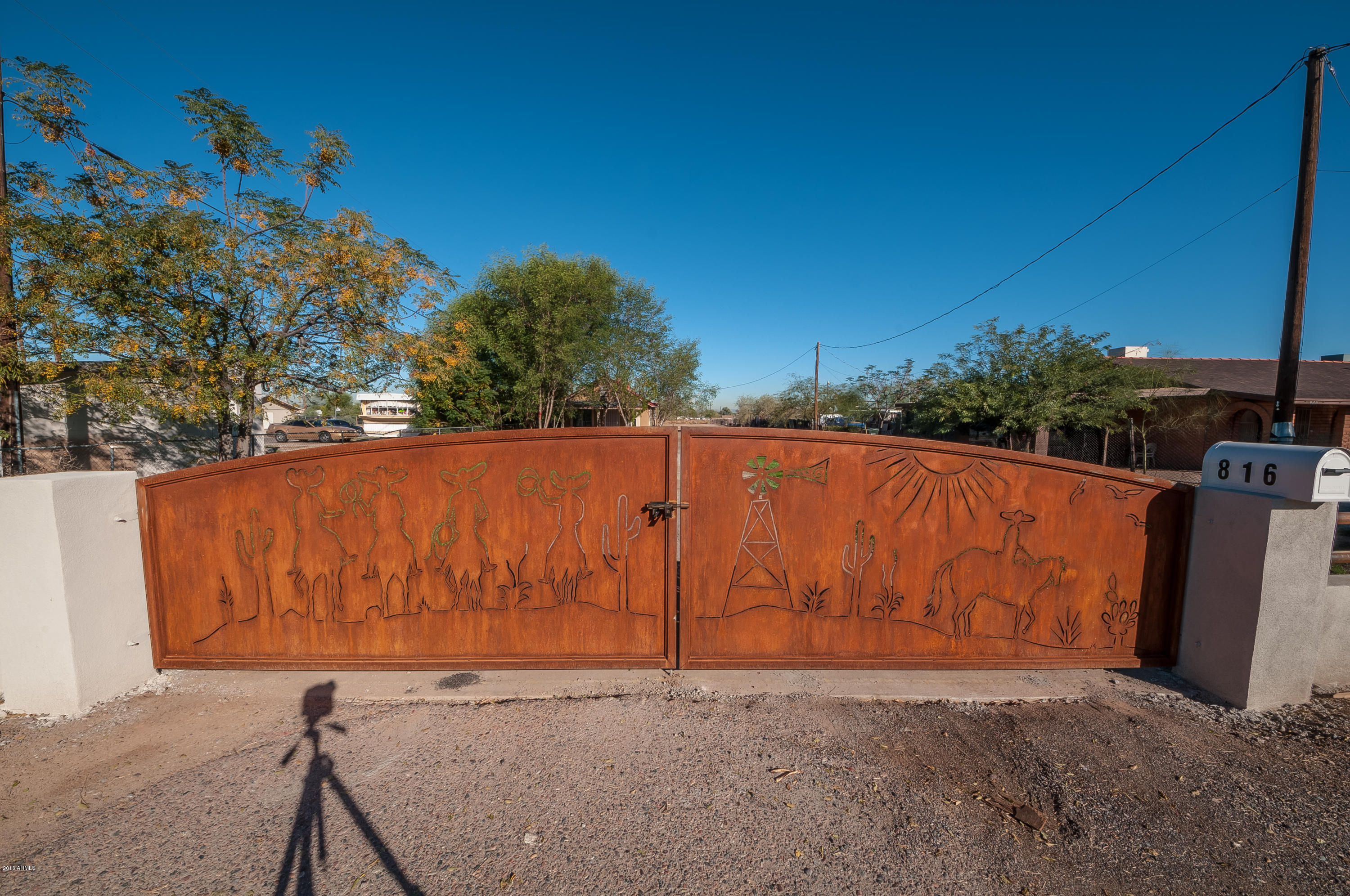 816 East Roeser Road Phoenix, AZ 85040 - Photo 15 of 28 DSC_7201-HDR
