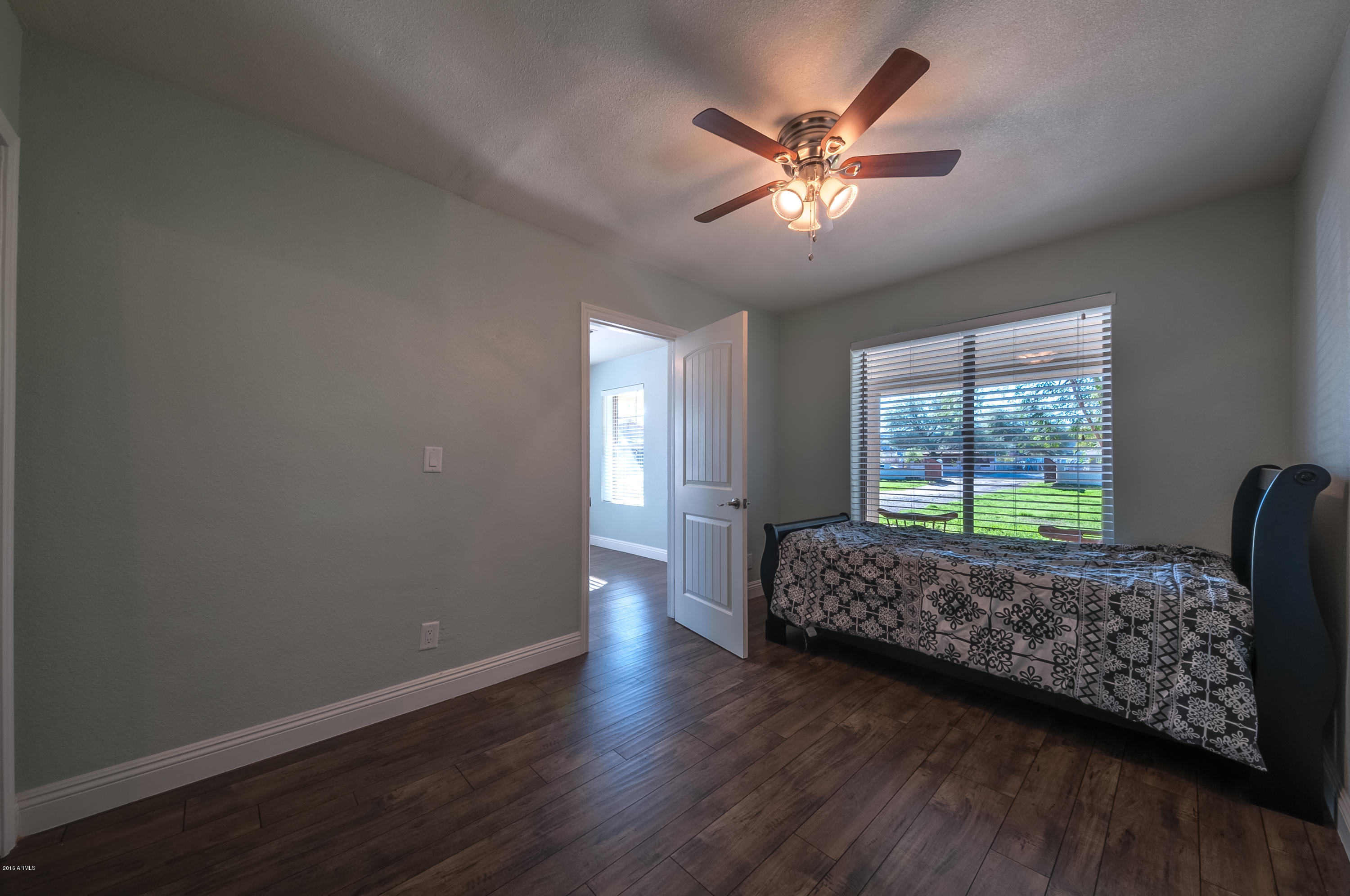 816 East Roeser Road Phoenix, AZ 85040 - Photo 25 of 28 DSC_7266-HDR