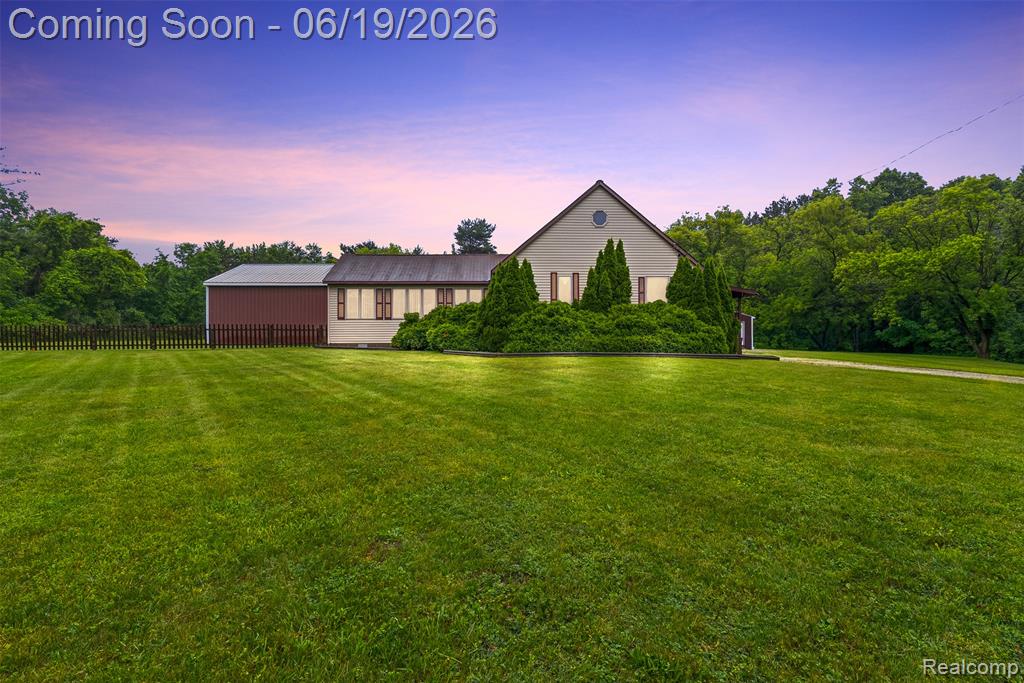 6109 North State Road Davison, MI 48423 - Photo 1 of 39
