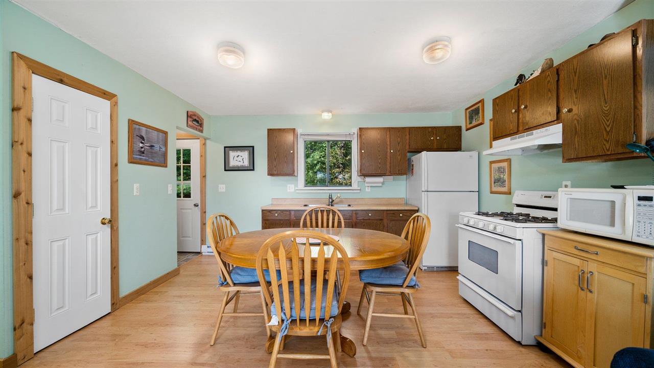 2569 Tonawanda Road Grawn, MI 49637 - Photo 8 of 25 1893434-7.JPG