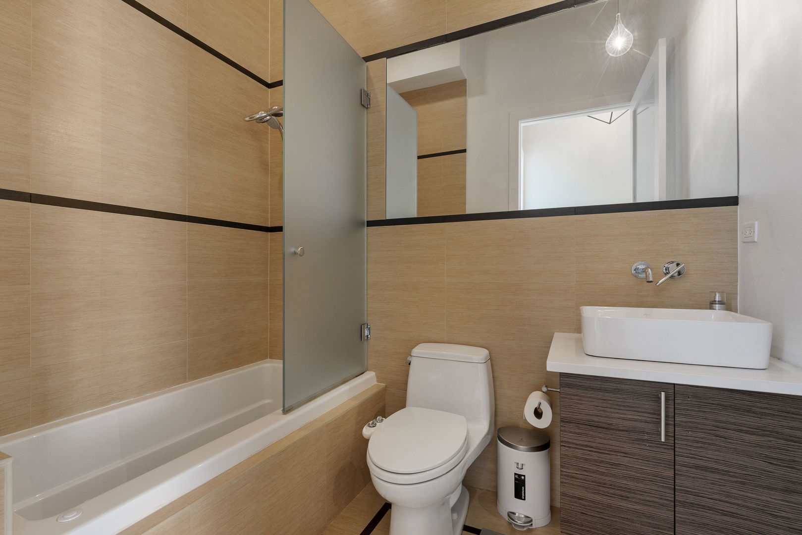 2408 West Rice Street, Unit 403 Chicago, IL 60622 - Photo 19 of 29
