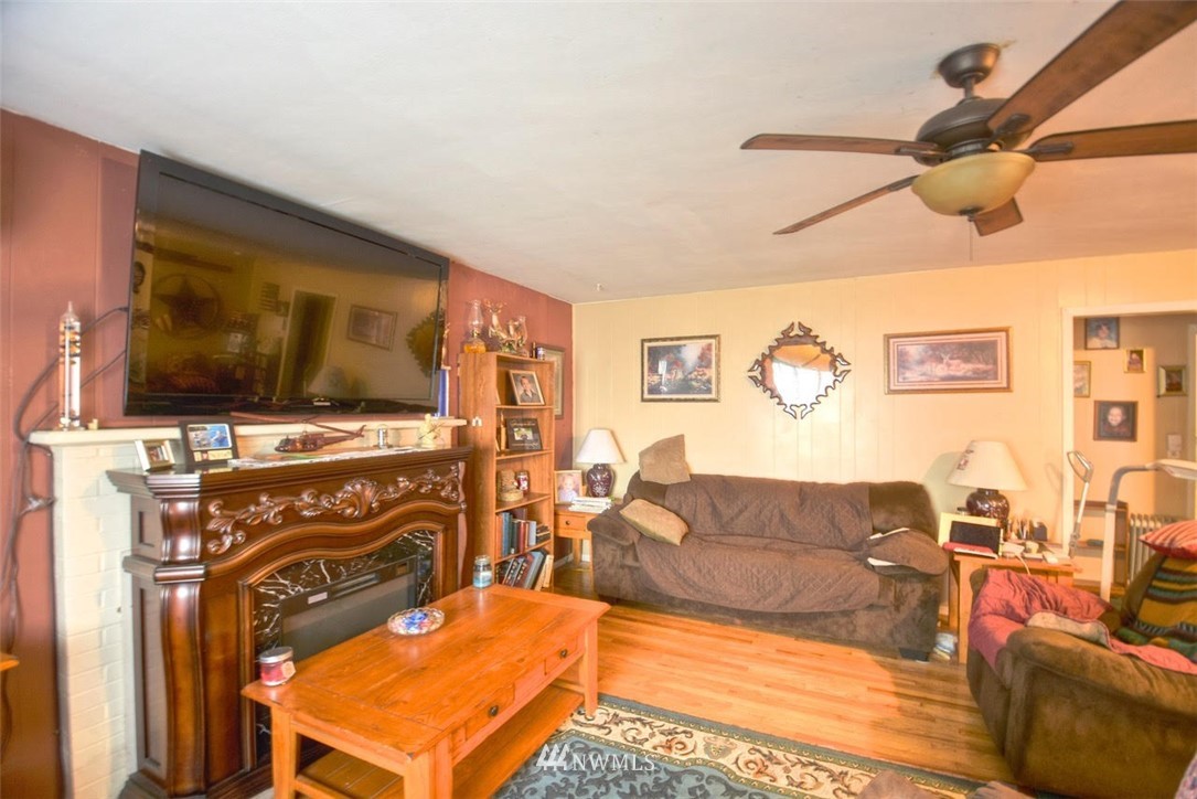 1306 North Minor Road Kelso, WA 98626 - Photo 7 of 19 Gallery Image 7