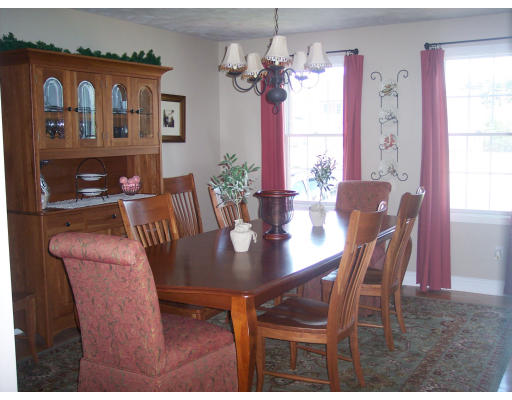 352 Finch Road Raynham, MA 02767 - Photo 5 of 13 Gallery Image 5